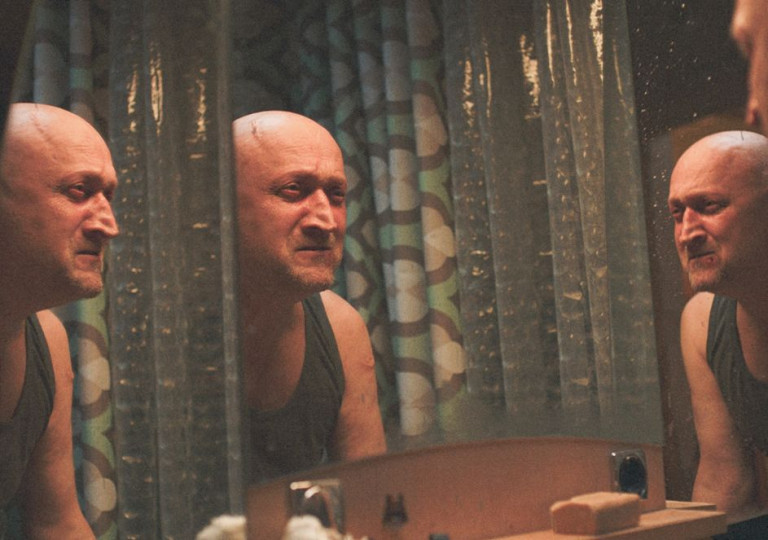 Трейлер сериала Okko «Встать на ноги»: Гоша Куценко налаживает отношения с Милой Ершовой